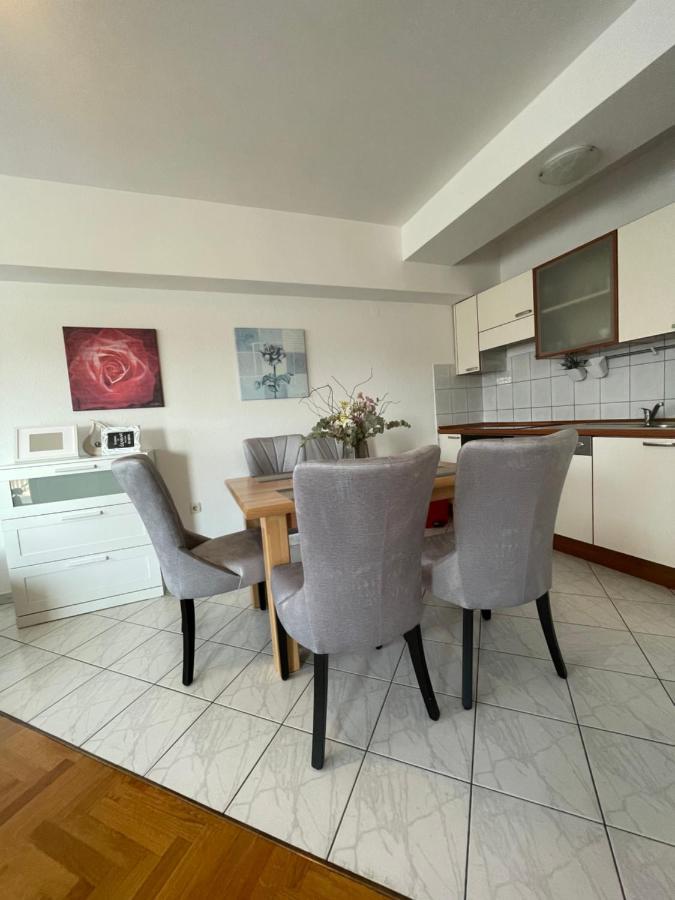 Apartment Isabell Spalato Esterno foto
