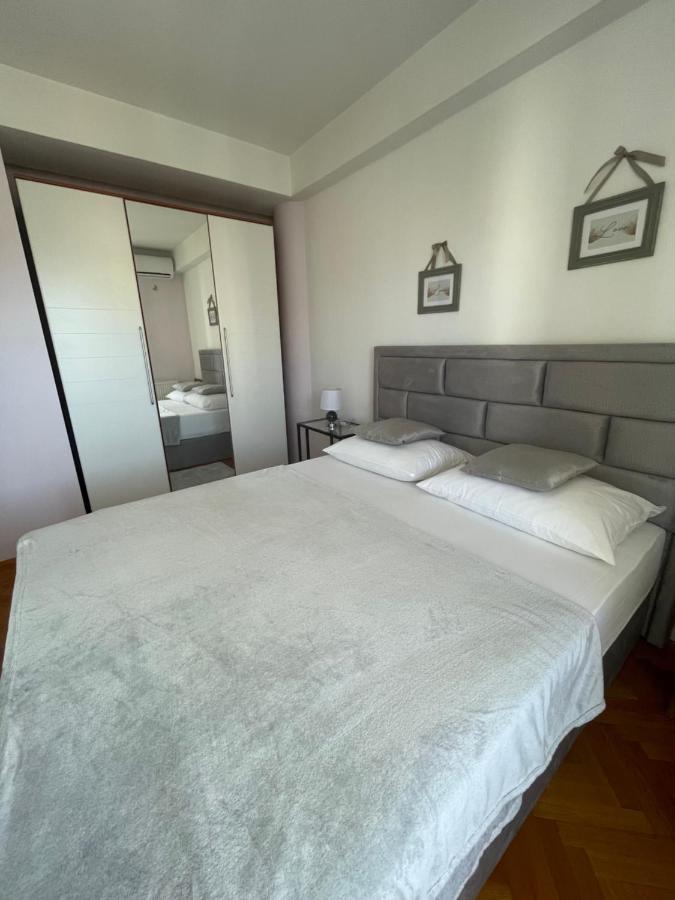 Apartment Isabell Spalato Esterno foto